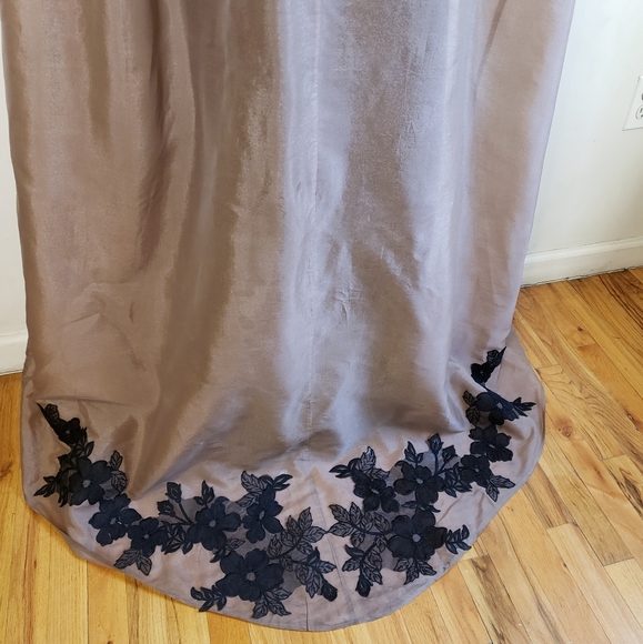 Pre-owned Cape - Picture 4 of 7